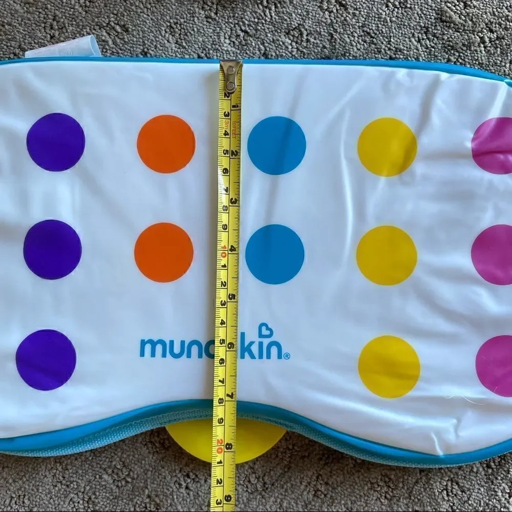 Munchkin Dandy Dots Multi-color Water Resistant Bathroom Kneeler Pad EUC